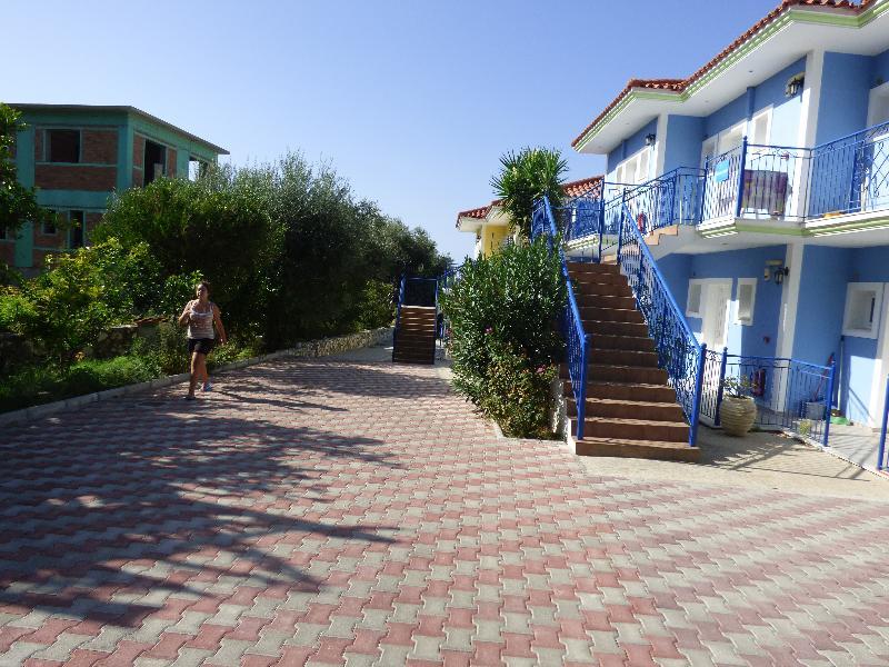 Milos Studios Лурдата Екстер'єр фото